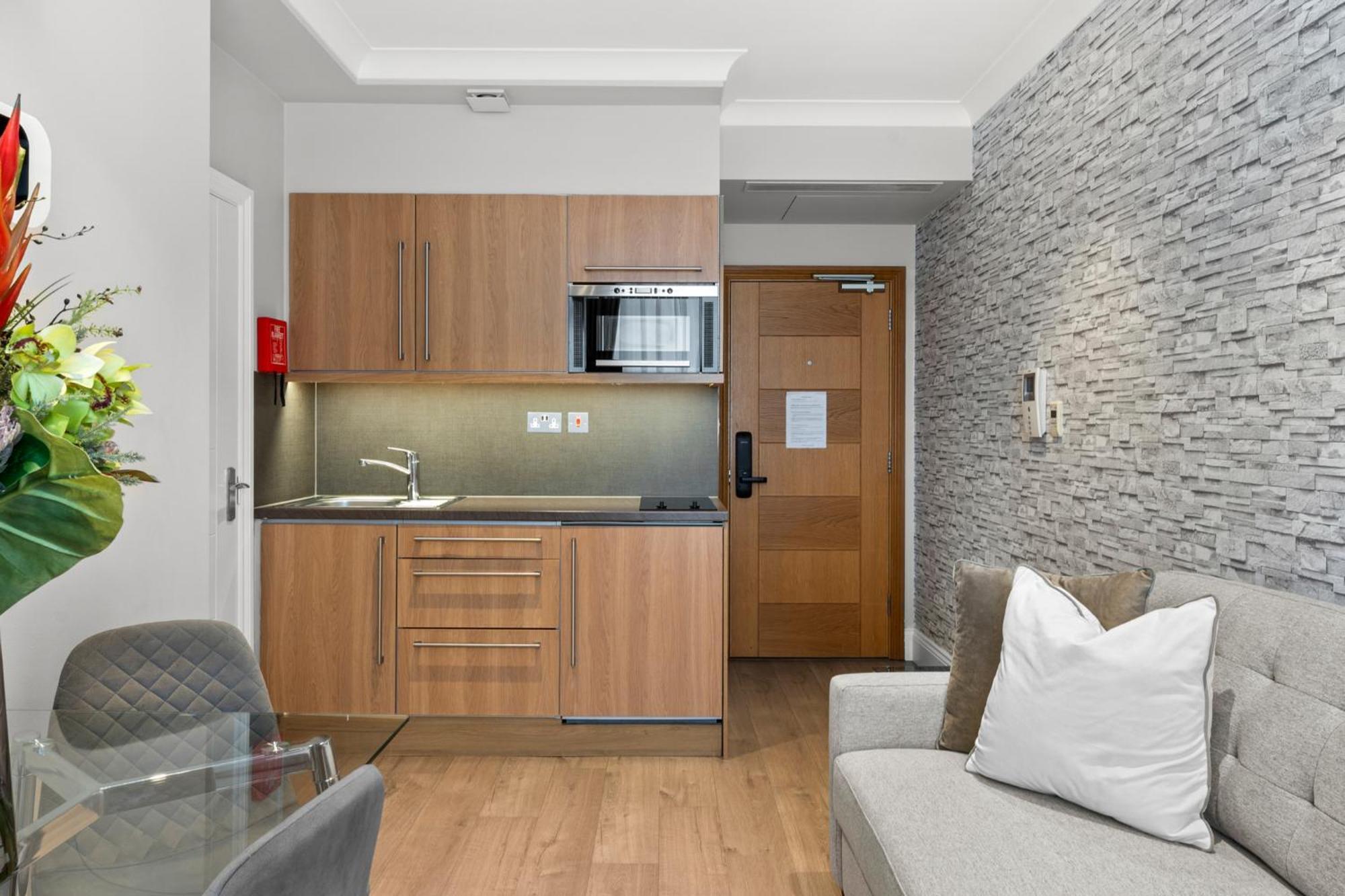 Apartment Cleveland Residences Russell Square London