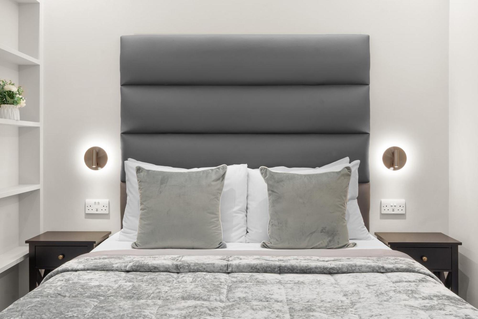 Cleveland Residences Russell Square Apartamento