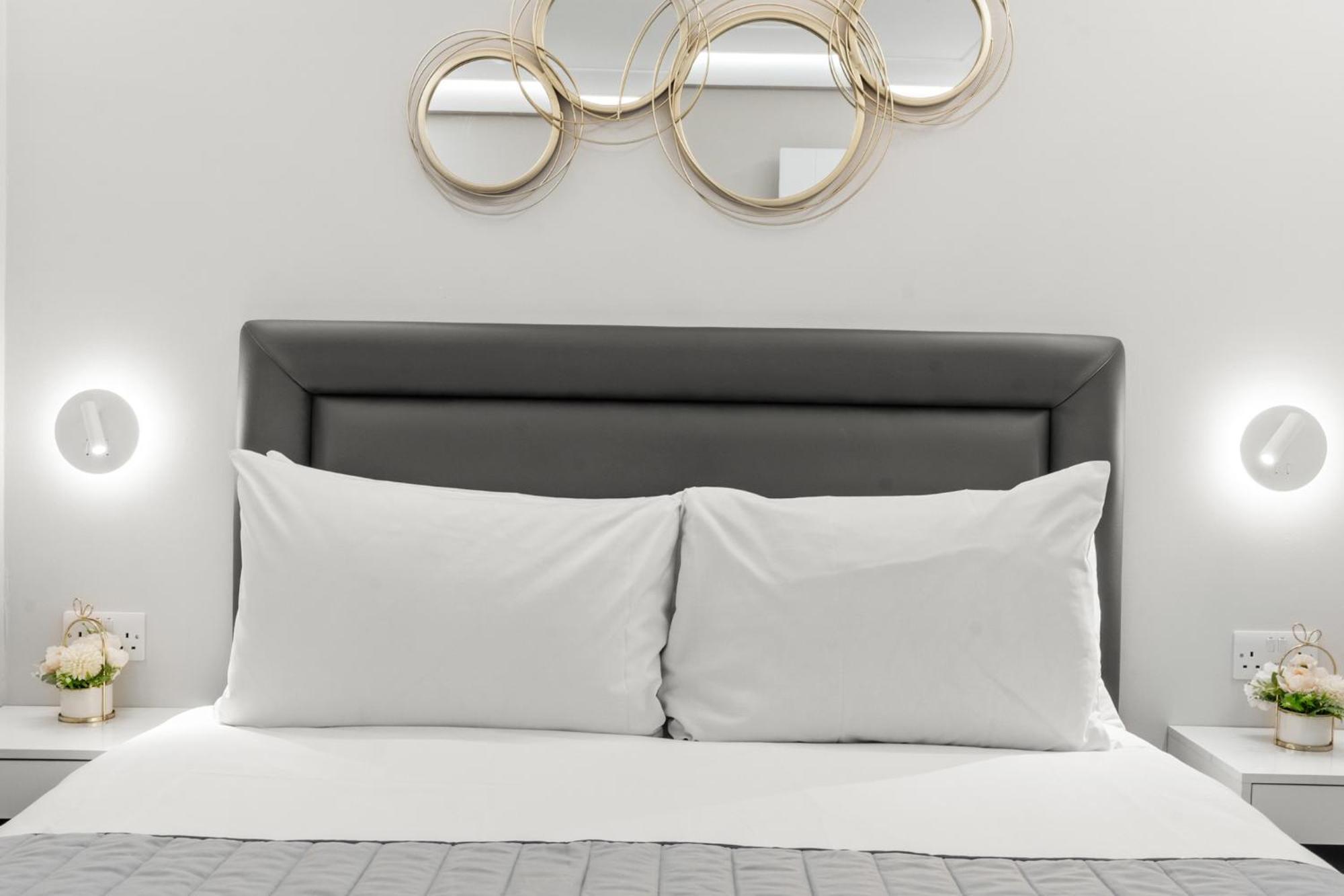 Cleveland Residences Russell Square Apartamento *