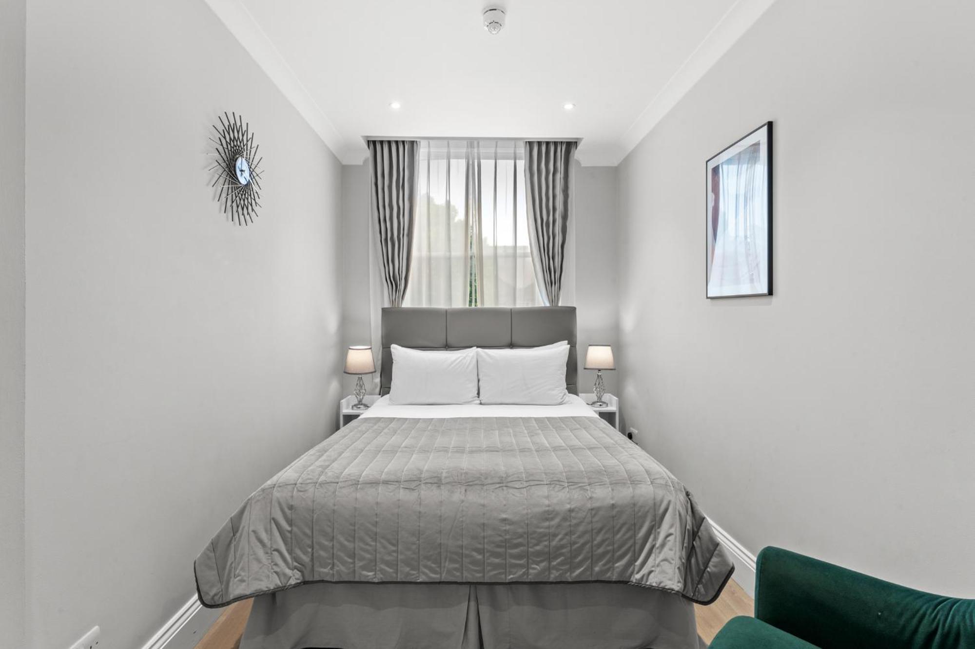 Cleveland Residences Russell Square Appartement *